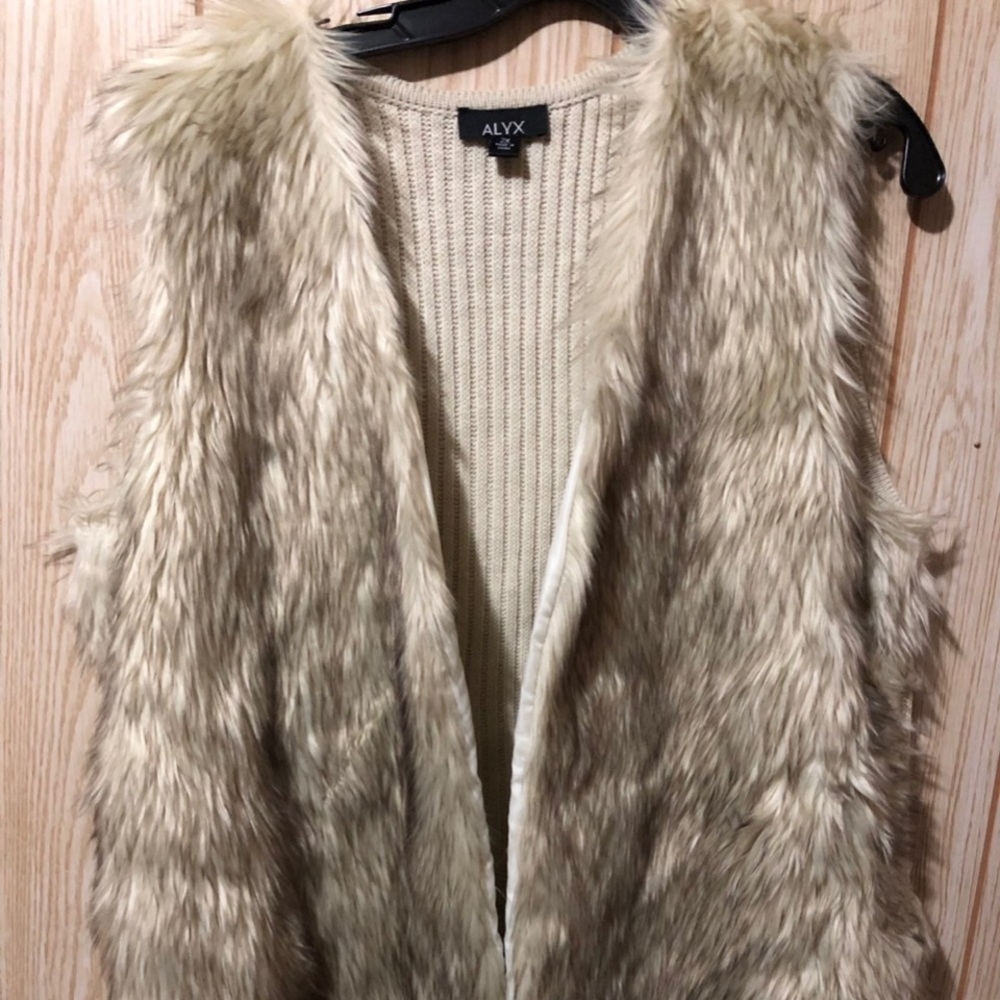 Alyx Faux Fur and Sweater Vest 2XL